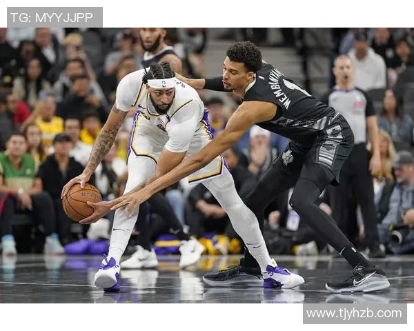 德阿隆福克斯带领国王重返季后赛的辉煌之路